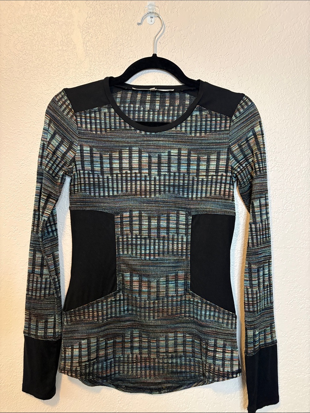 RACHEL Rachel Roy multi color & black knit top size Small